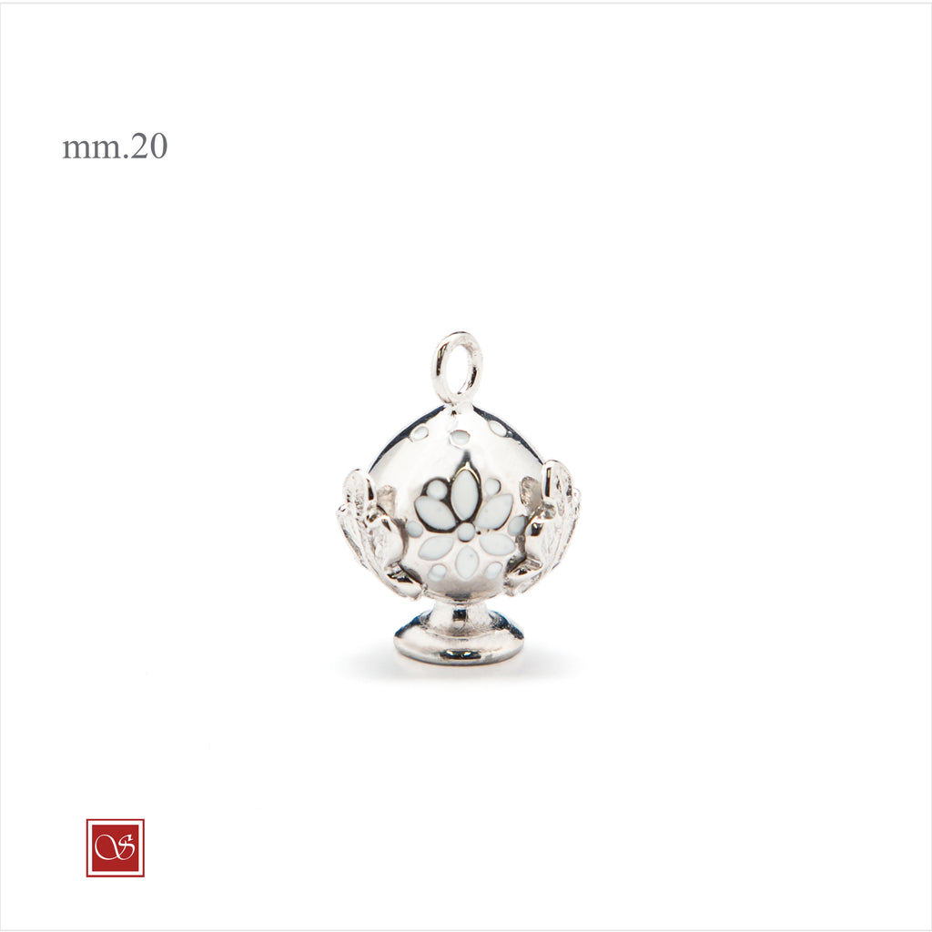 Pomidèfiure traforo rodiato con smalto bianco