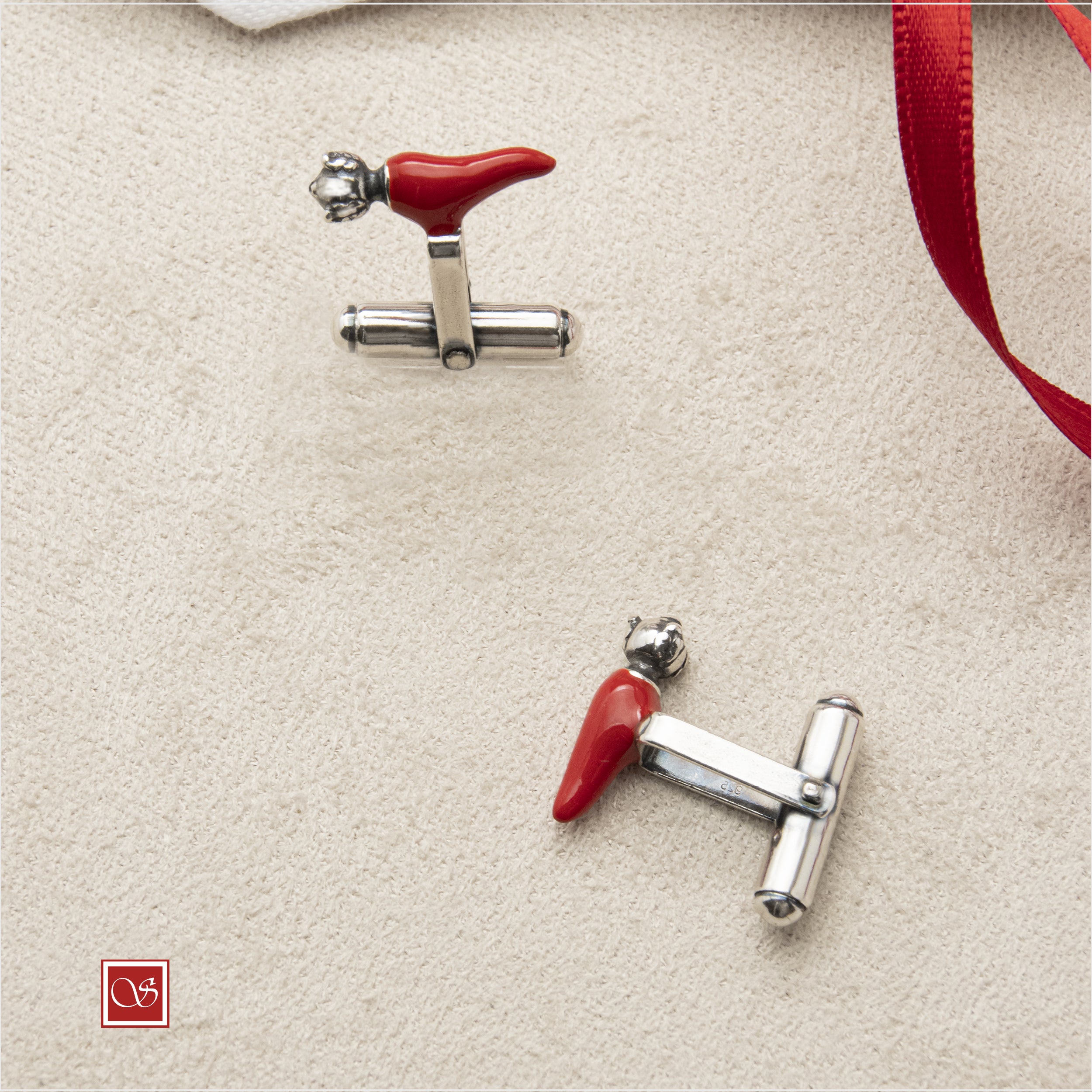 Coppia Gemelli con cornetto smaltato