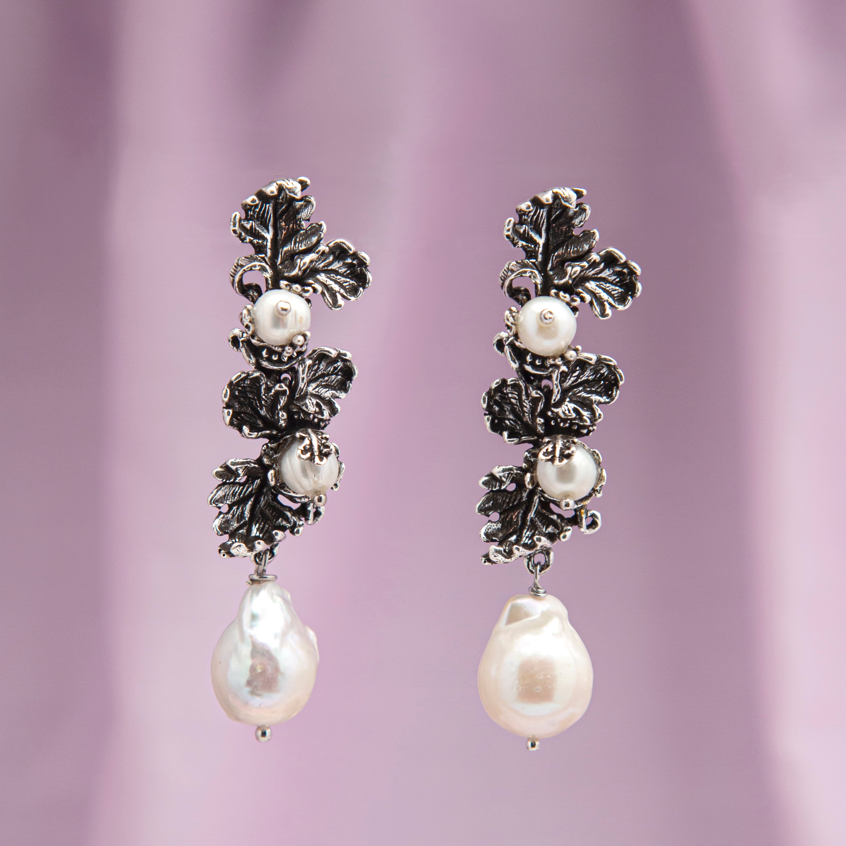 Orecchini LIBERTY  pendenti  - con perla Barocca